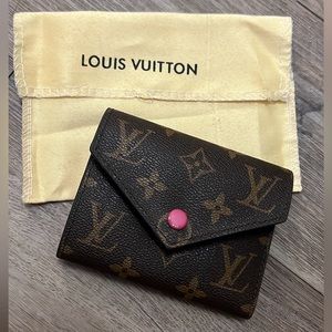 Knockoff  LV wallet